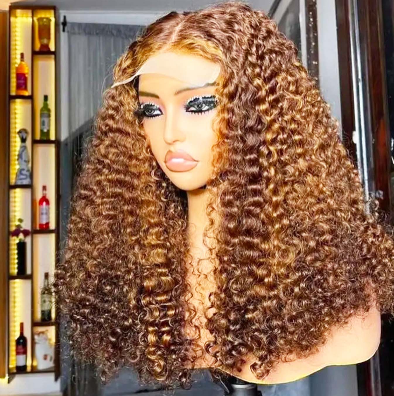 5 by 5 Pissy Piano Wig 18"